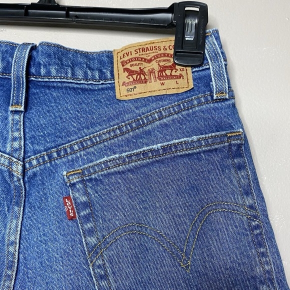 Levi's 501 High Rise Cut Off Distressed Button Fly Jean Shorts Sz 26 Medium Wash - Picture 5 of 12